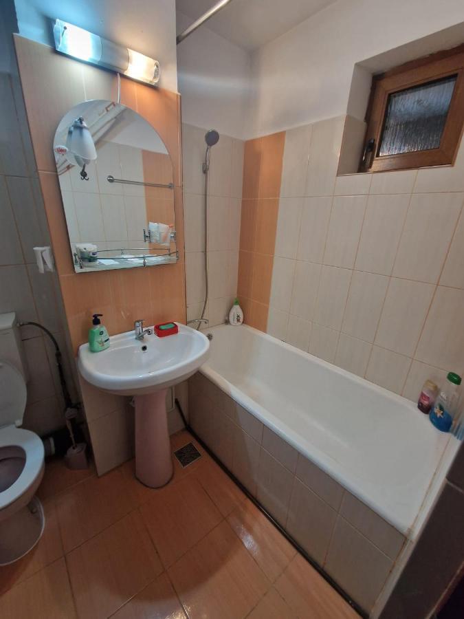 Apartament Victoria Apartment Targu Jiu Luaran gambar